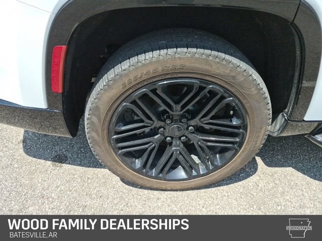 2025 Jeep Wagoneer Series II Carbide
