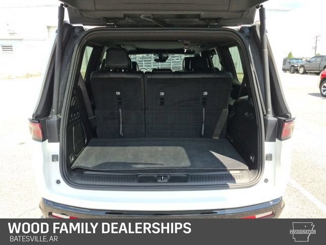 2025 Jeep Wagoneer Series II Carbide