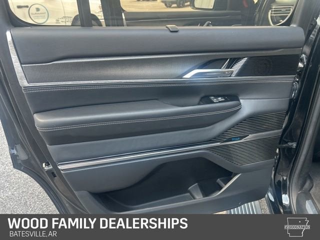 2022 Jeep Grand Wagoneer Series II Obsidian