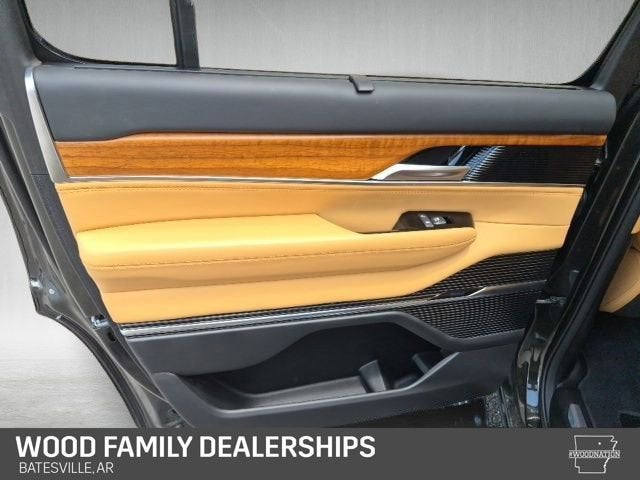 2023 Jeep Grand Wagoneer Series III