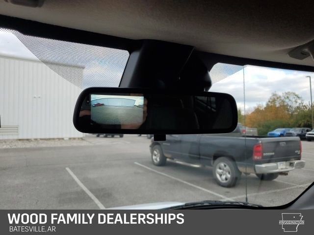 2024 Chevrolet Express Passenger 3500 1LT