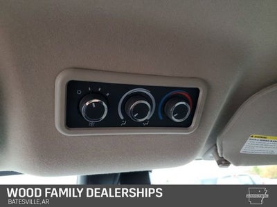 2024 Chevrolet Express Passenger 3500 1LT