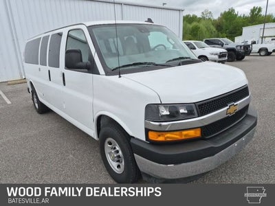 2025 Chevrolet Express Passenger 1LT