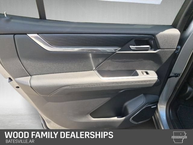 2027 GMC Acadia Elevation