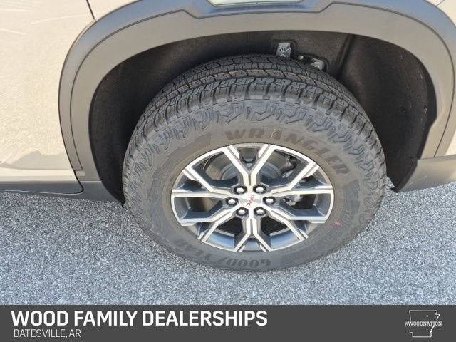 2026 GMC Acadia AT4
