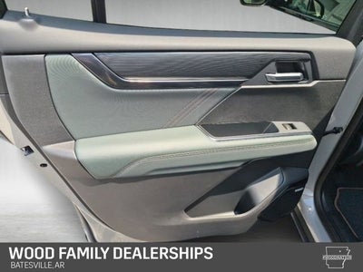 2026 GMC Acadia AT4