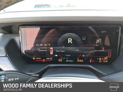 2024 GMC Acadia AT4