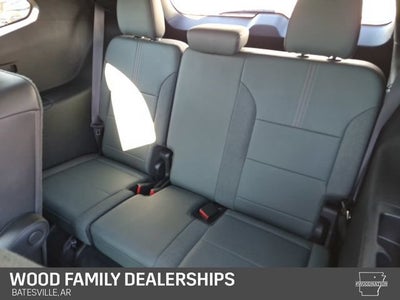 2024 GMC Acadia AT4