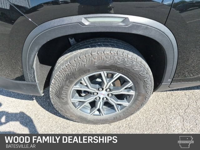 2024 GMC Acadia AT4