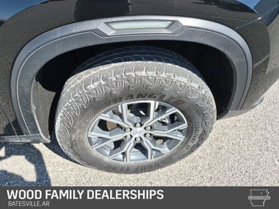 2024 GMC Acadia AT4