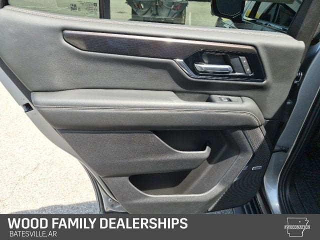2025 GMC Yukon Elevation