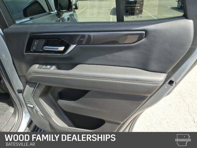 2025 GMC Yukon Elevation
