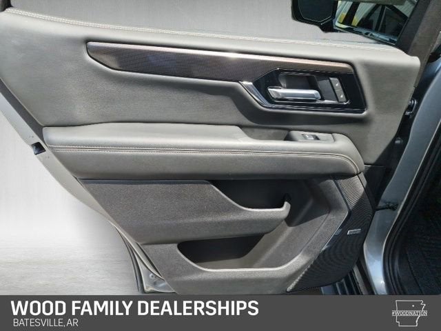 2025 GMC Yukon Elevation