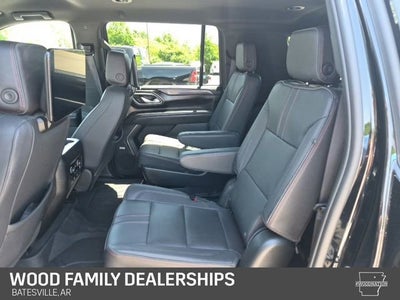 2023 Chevrolet Suburban RST