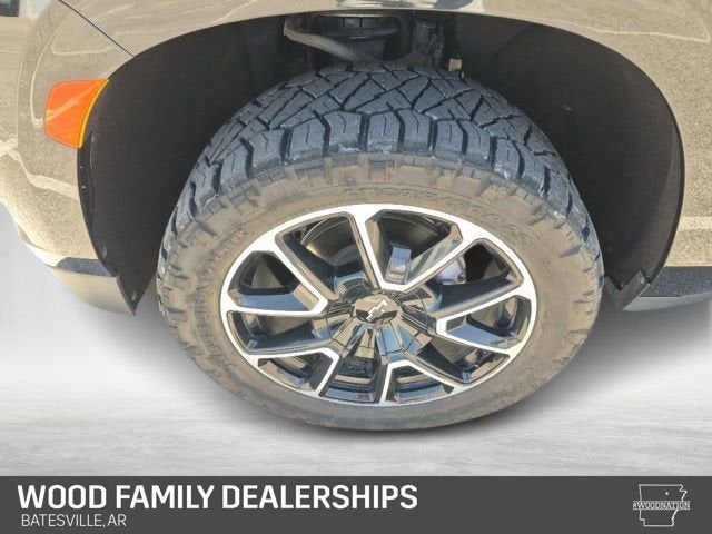 2023 Chevrolet Suburban RST