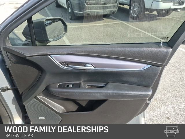 2017 Cadillac XT5 Luxury FWD