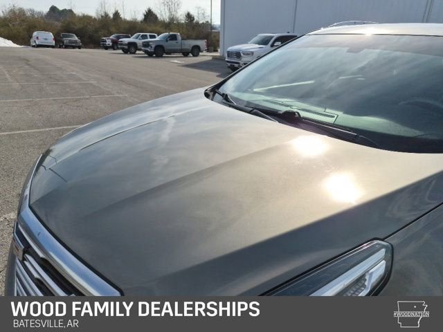 2017 Cadillac XT5 Luxury FWD