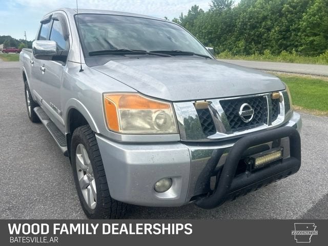 2010 Nissan Titan LE