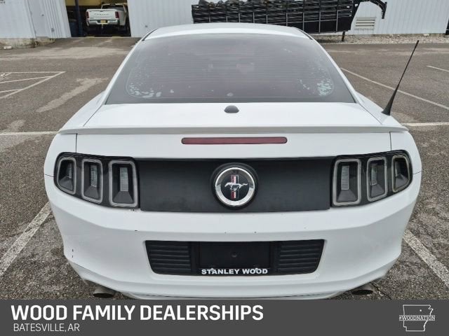 2014 Ford Mustang V6