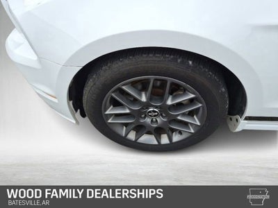 2014 Ford Mustang V6