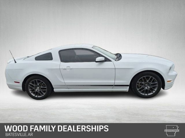 2014 Ford Mustang V6