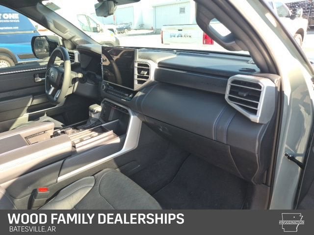 2025 Toyota Sequoia SR5